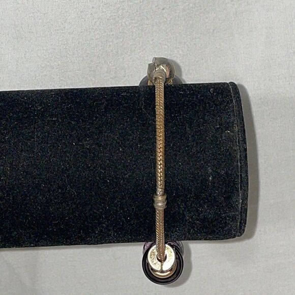 Bracelet With a Verity of Different Beads - Picture 2 of 6